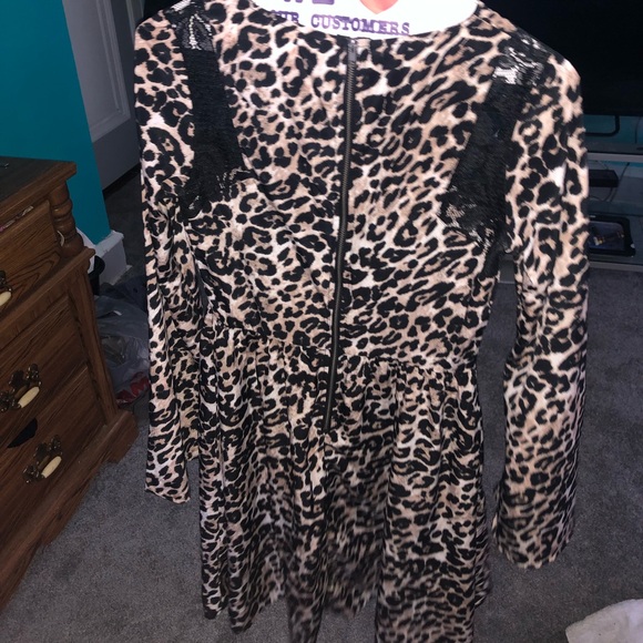 Leopard dress, lease in the upper arm area - Picture 2 of 3